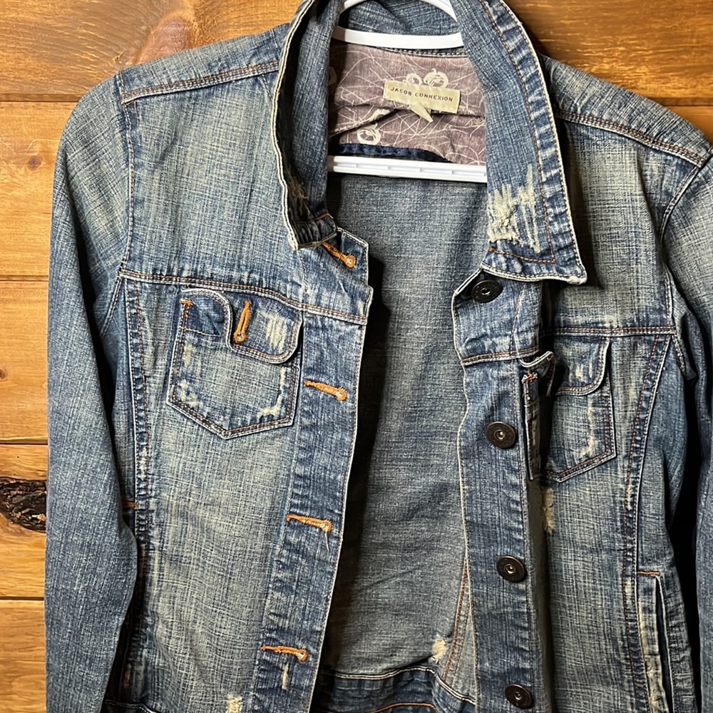Distress Jean jacket - Picture 3 of 3